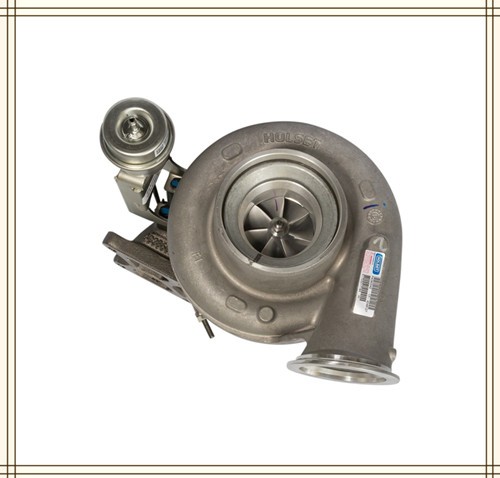 6004216310 Engine 6D125 Thermostat For  Excavator PC300-3 PC400-3 8