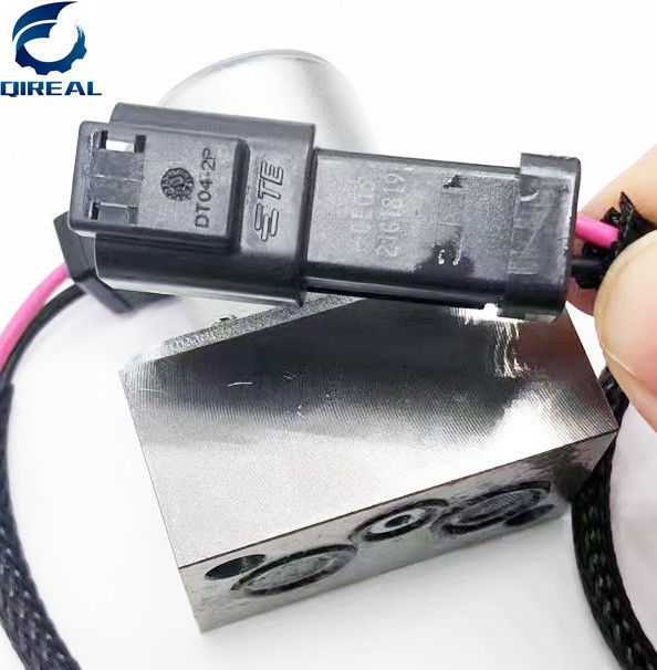 702-21-57400 702-21-57500 Excavator Main Pump Solenoid Valve Hydraulic Pilot Valve For PC200