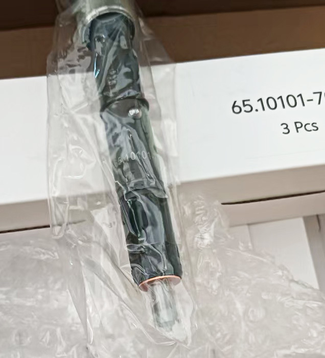 Fuel injector 65.10101-7088   for  DE08TIS Engine DL300A MEGA300-V Wheel Loader