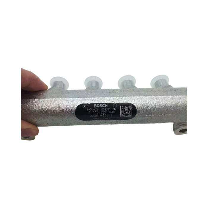 Fuel Common Rail 0445224040 For D04FR SK130-8 Excavator