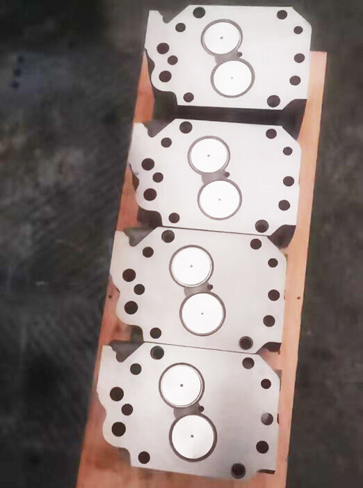 D924 diesel engine Cylinder Head Assy excavator