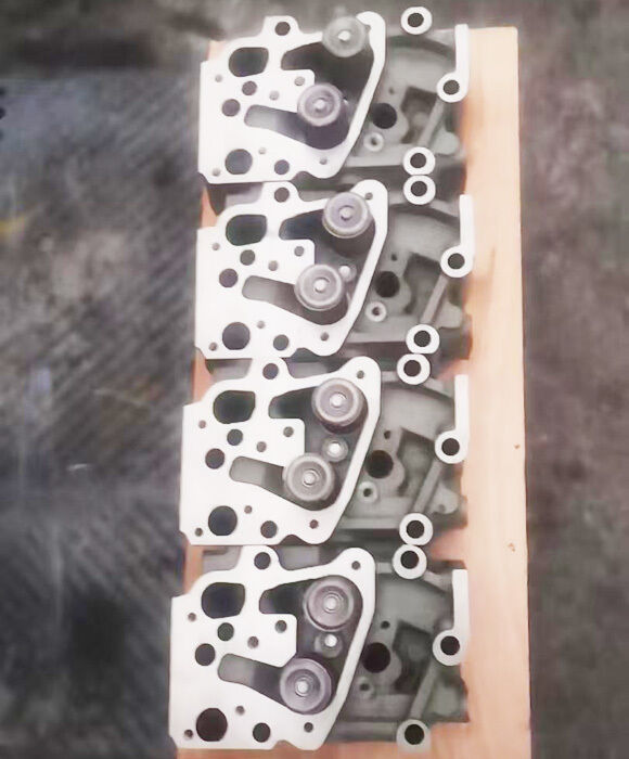 D924 diesel engine Cylinder Head Assy excavator