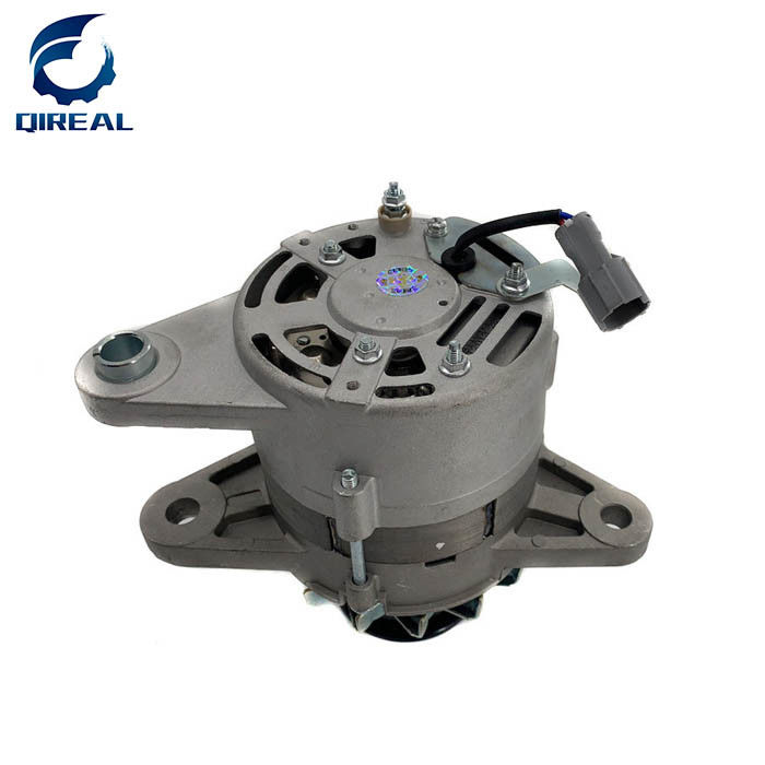 Excavator Engine Part  EX200-2 EX200-3 6BD1 Alternator 1-81200-440-2