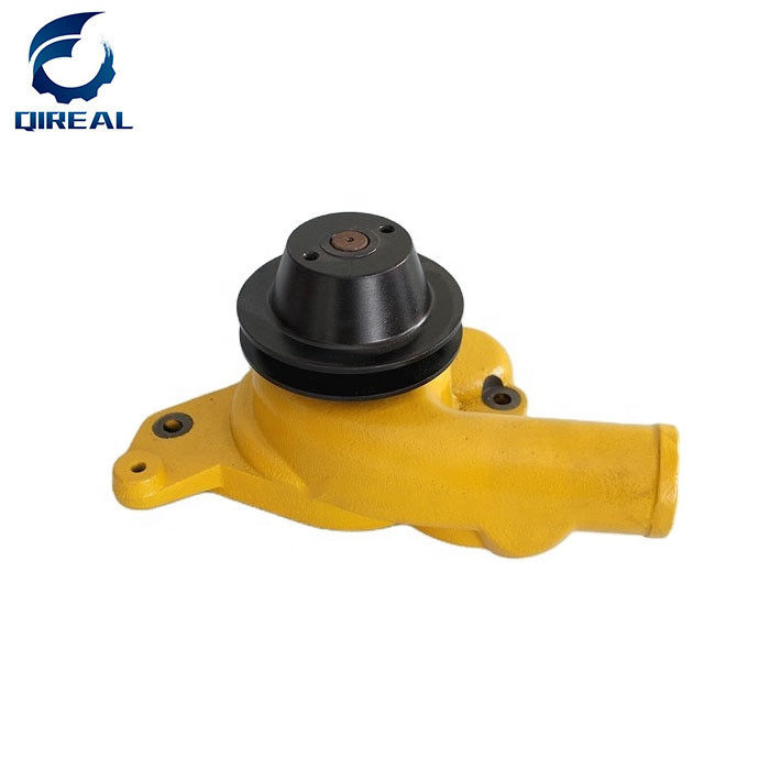 6D105 Excavator Engine Parts Water Pump 6136-62-1102