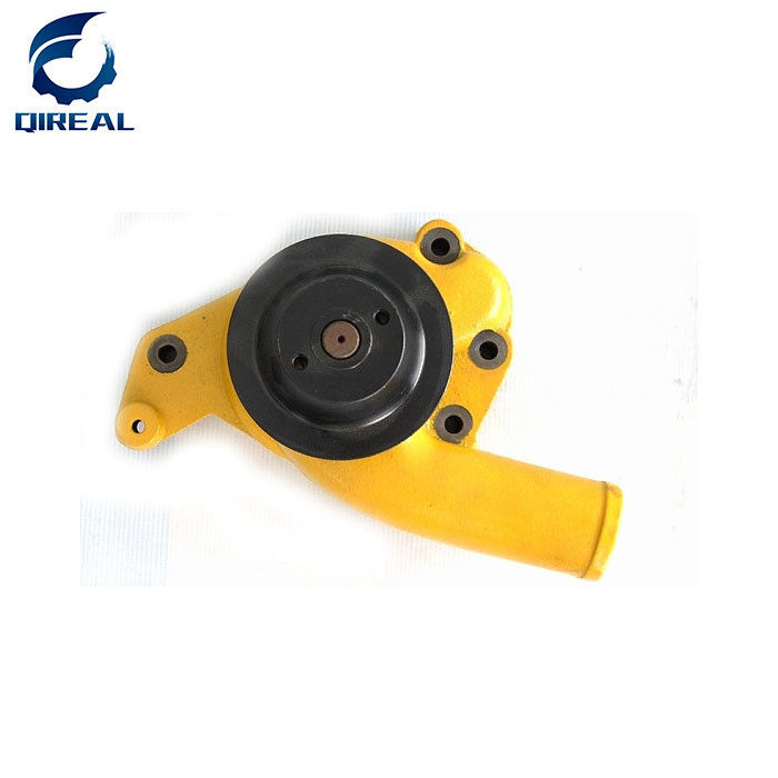 6D105 Excavator Engine Parts Water Pump 6136-62-1102