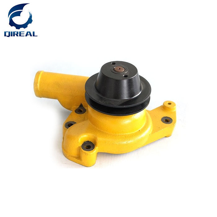 6D105 Excavator Engine Parts Water Pump 6136-62-1102